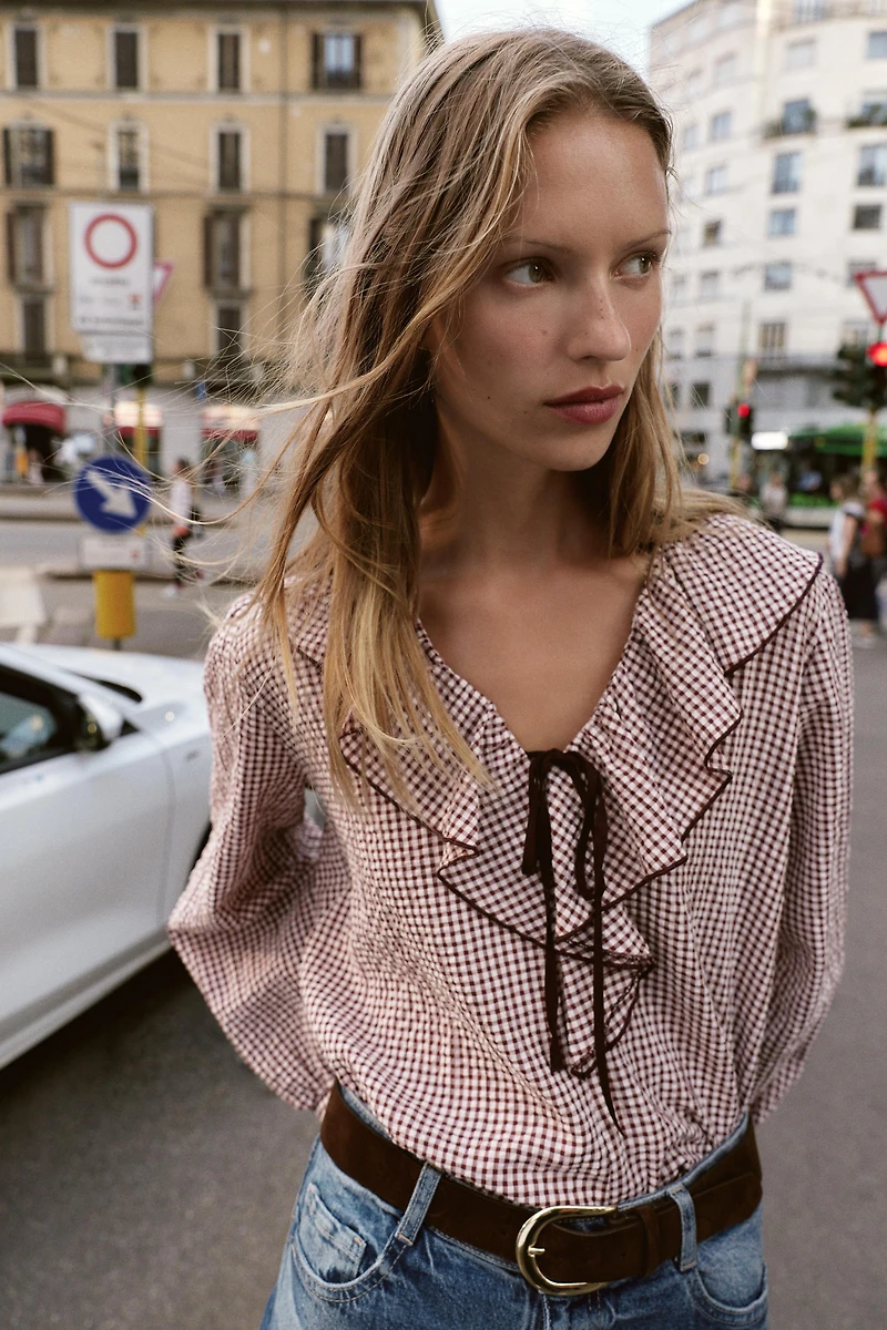 RUFFLED GINGHAM BLOUSE
