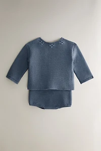 CHILDREN'S SWEATER WITH BOBBLES