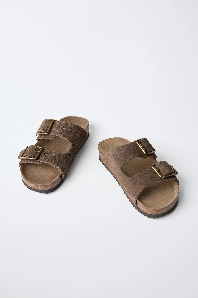 STORIEZ - LEATHER BUCKLE SANDALS