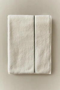 BATH TOWEL WITH EMBROIDERED SCALLOP