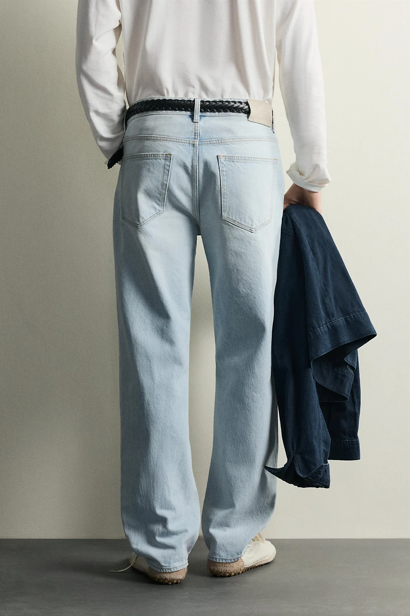 STRAIGHT ANKLE FIT JEANS