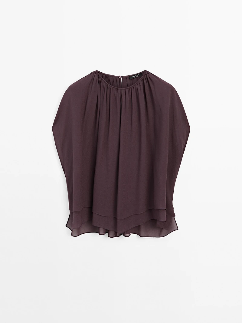 Short double-layer cape