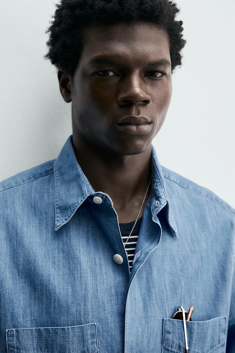 CHEMISE EN DENIM À POCHES