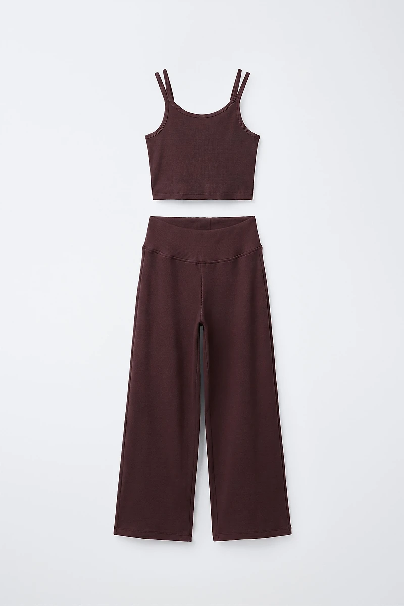 RIBBED TOP AND STRAIGHT PANTS SET