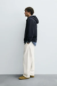 SWEAT ZIPPÉ À CAPUCHE