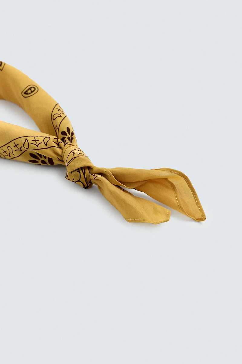 PAISLEY PRINT BANDANA