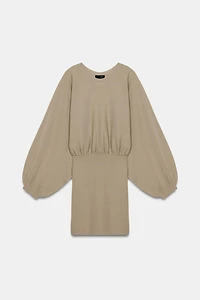 BALLOON SLEEVE TOP WITH FITTED HEM