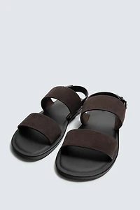 SANDALES EN CUIR À BRIDES