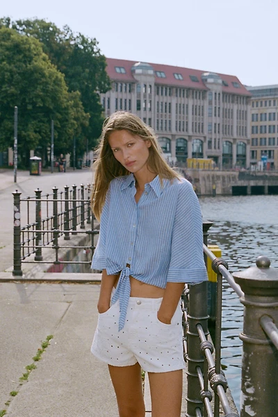 Z1975 MID-RISE EYELET EMBROIDERED SHORTS