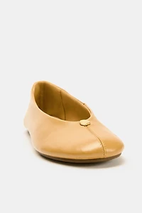 BALLERINES EN CUIR AVEC DÉTAIL MÉTALLIQUE