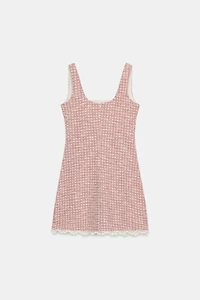ROBE COURTE STRUCTURÉE