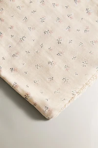 CHILDREN'S BATH TOWEL WITH TULIPS