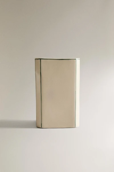 OCTAGONAL TOOTHBRUSH HOLDER