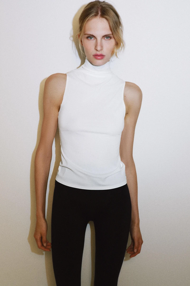 PUSH-UP EFFECT LEGGINGS