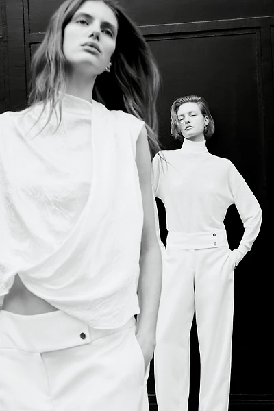 SATIN EFFECT WRAP TOP