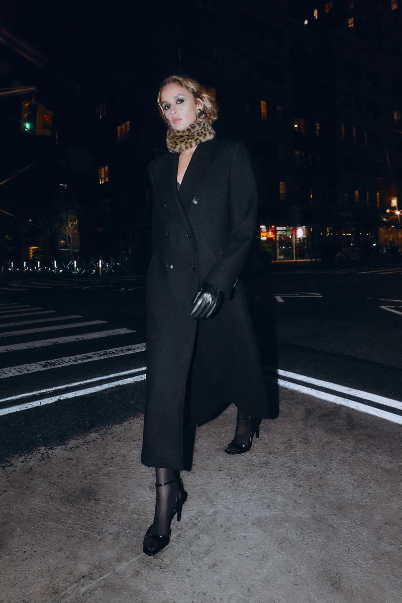 ANIMAL PRINT FAUX FUR NECK WARMER