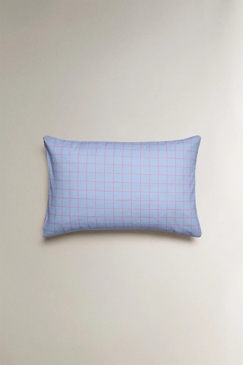 KIDS' PLAID PILLOWCASE