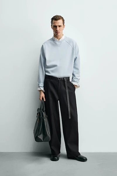 WASHED PIQUÉ TEXTURED SWEATSHIRT