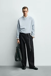 WASHED PIQUÉ TEXTURED SWEATSHIRT