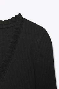 RUFFLED LONG SLEEVE TOP
