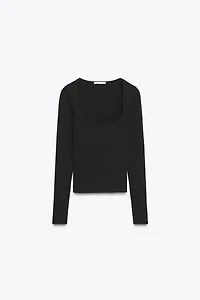 RIBBED SQUARE NECK TOP