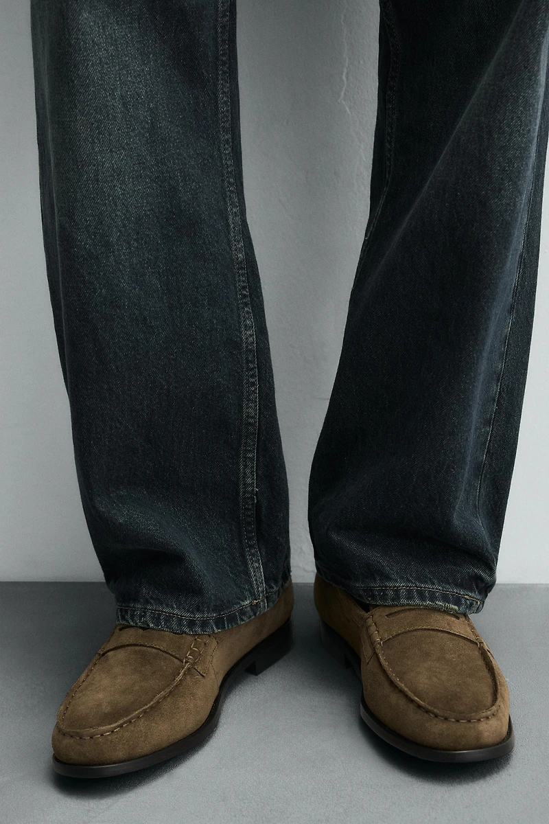 MOCASSINS EN CUIR AVEC MASQUE