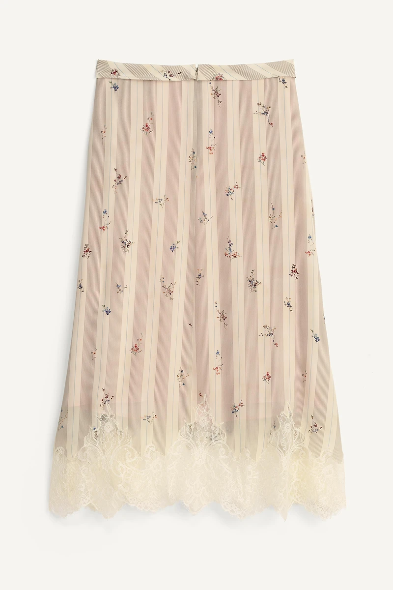 LIMITED EDITION FLORAL LACE SKIRT