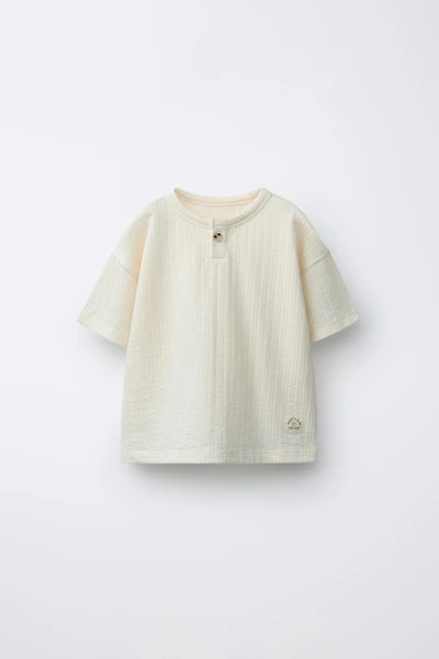 HENLEY NECK T-SHIRT
