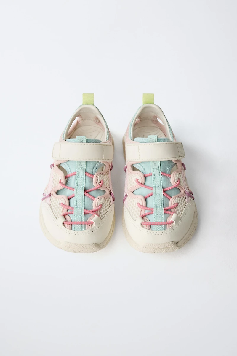 BAREFOOT SNEAKERS WITH CUT-OUTS