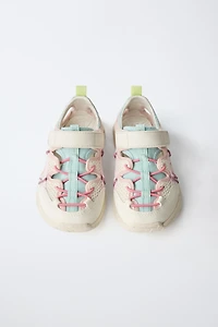BAREFOOT SNEAKERS WITH CUT-OUTS
