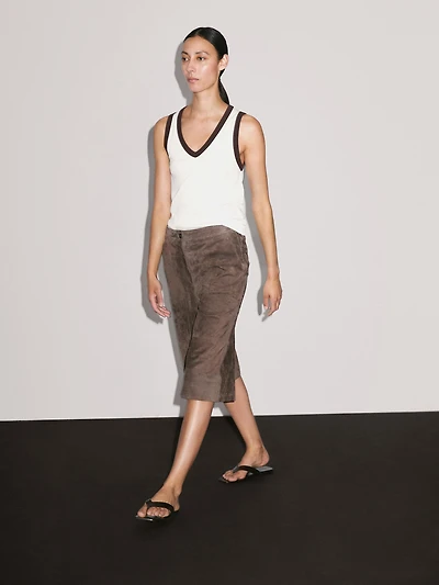 Ribbed V-neck T-shirt