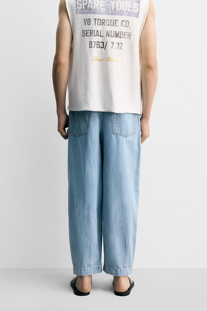 PANTALON DENIM CHINO COUPE AMPLE À PLIS