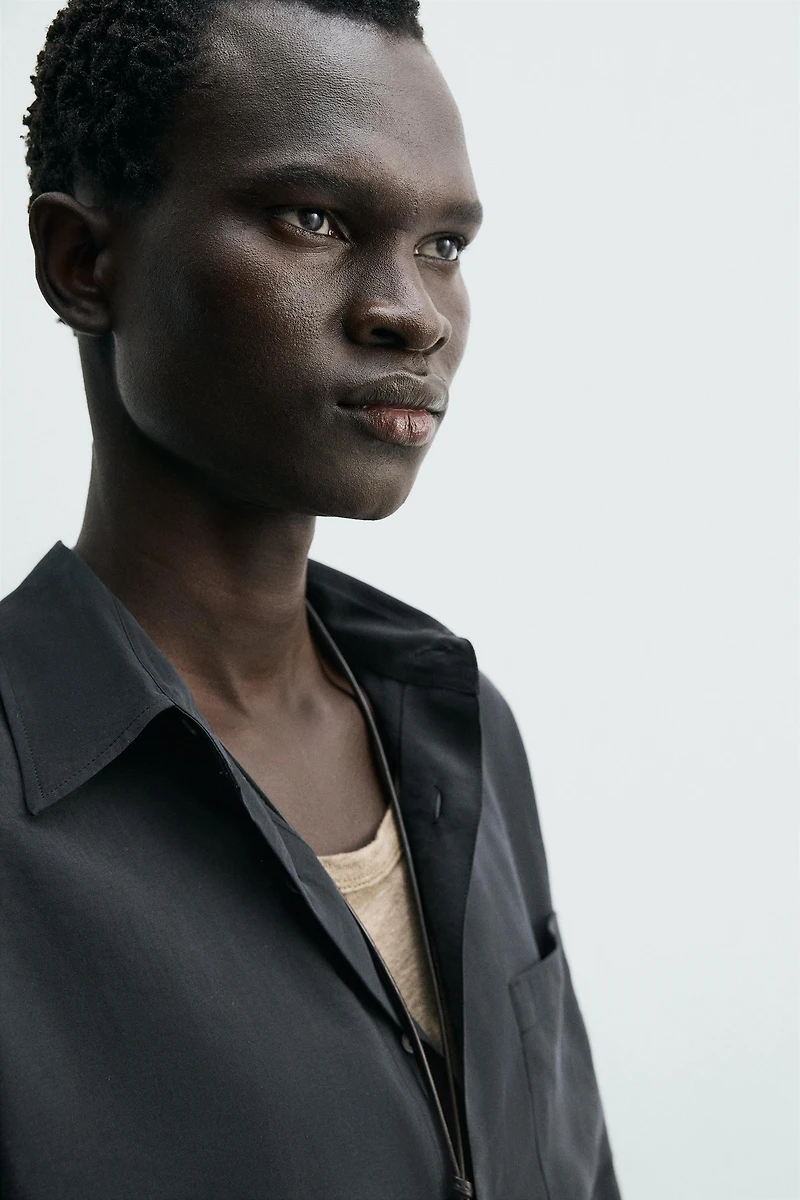 RELAXED FIT FLOWY SHIRT