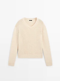 100% wool V-neck knit sweater