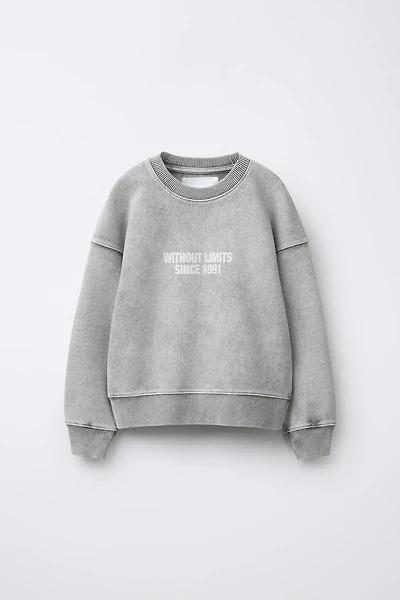 WASHED EFFECT TEXT SWEATSHIRT