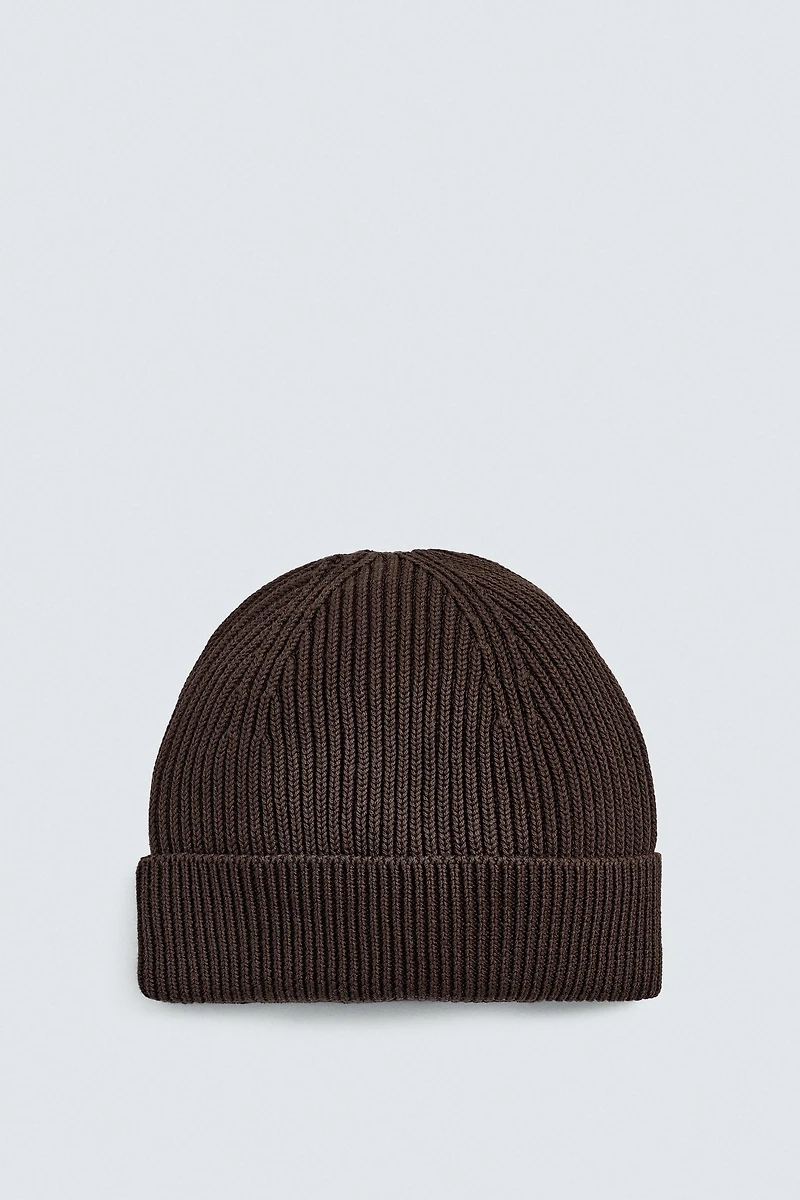 BONNET EN MAILLE BASIQUE