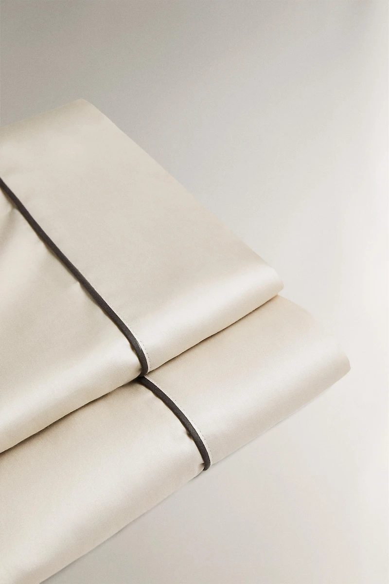 DRAP PLAT SATIN PASSEPOIL