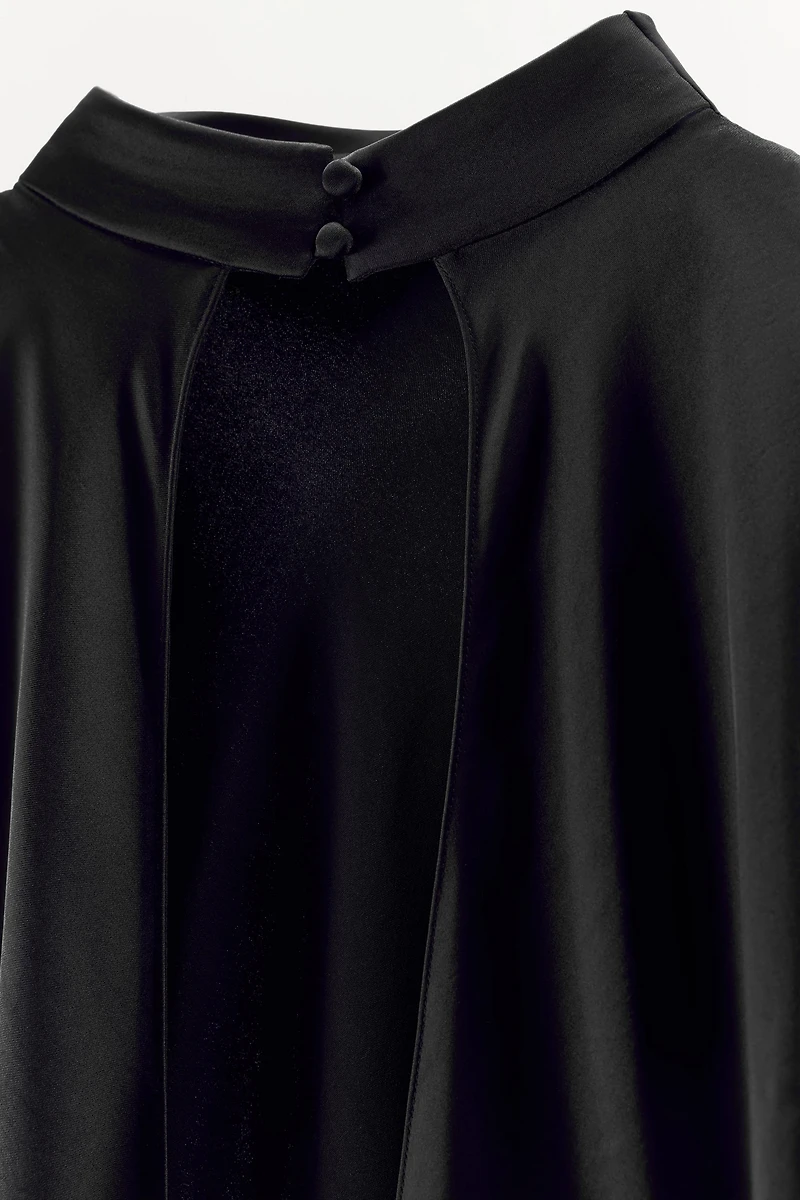 ROBE SATINÉE DRAPÉE