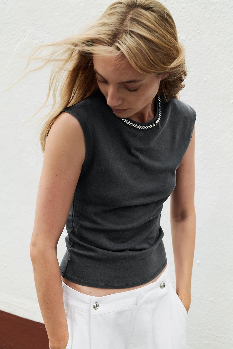 WASHED EFFECT JEWEL T-SHIRT