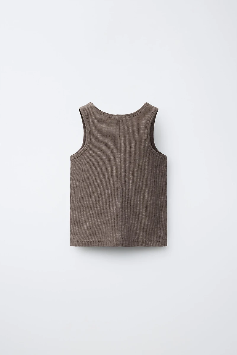 RIBBED SLEEVELESS T-SHIRT