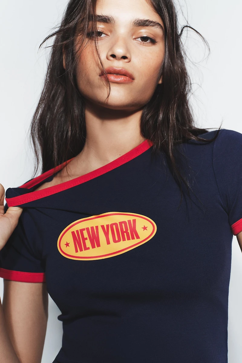 T-SHIRT À INSCRIPTION