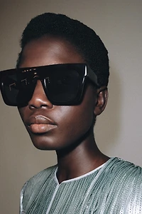 LUNETTES DE SOLEIL CARRÉES