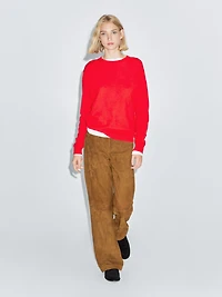 Cashmere knit sweater with a crew neck