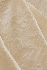 JACQUARD BEDSPREAD WITH RUFFLES