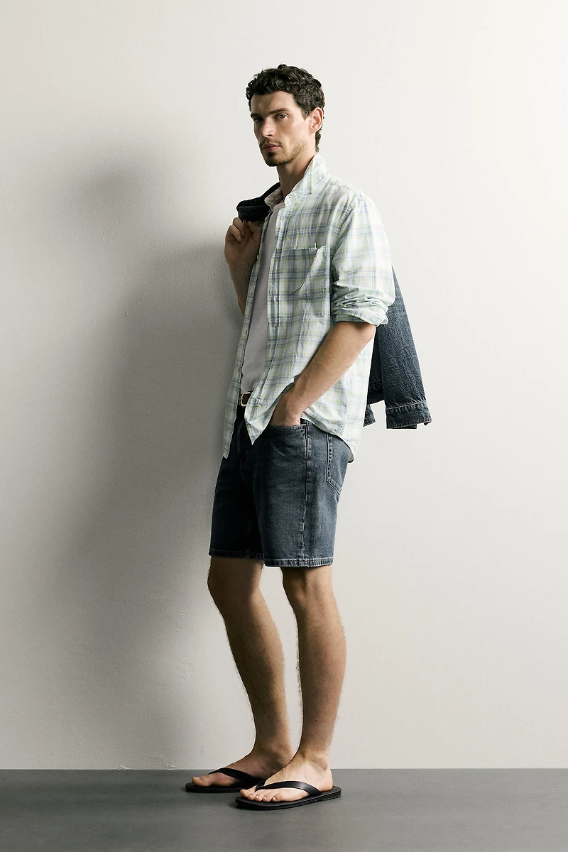 REGULAR FIT DENIM SHORTS