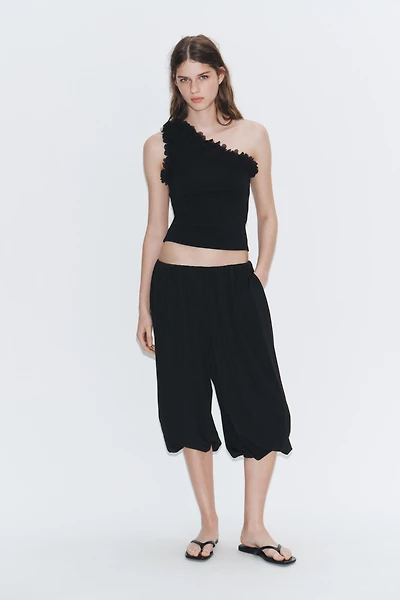 ASYMMETRIC FLORAL TOP