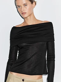 Long sleeve strapless T-shirt