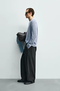 WIDE FIT PLEATED PANTS