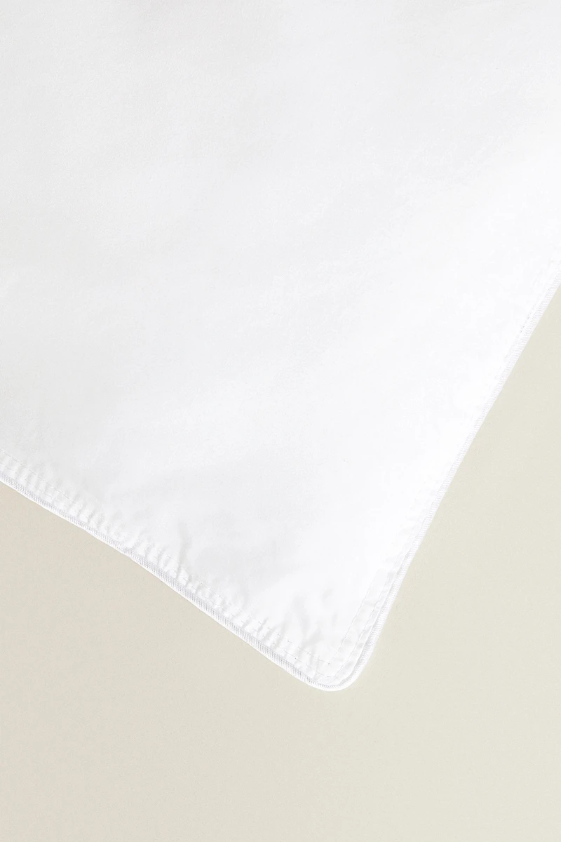 DUVET INSERT FEATHER TOUCH (300 GXM²)