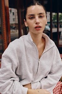 ZIP-UP SWEATSHIRT